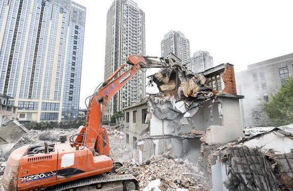 9萬億元的財富狂潮！城中村改造將掀起投資市場！